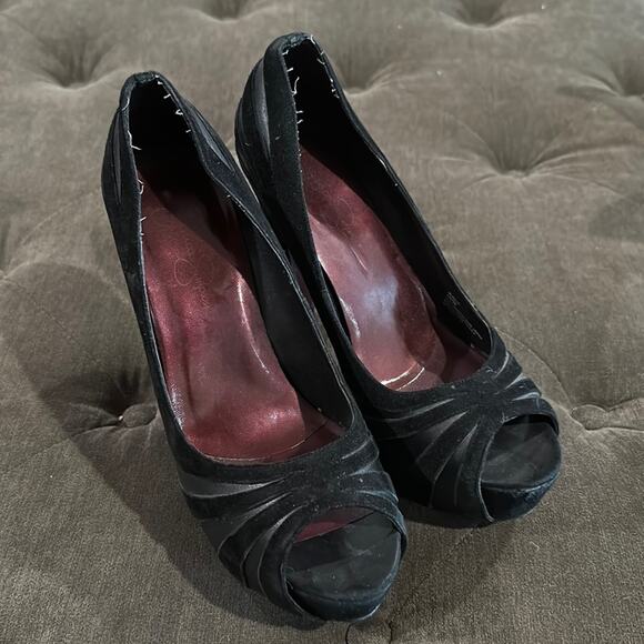 Jessica Simpson black heels size 8 - Picture 1 of 3